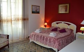 B&B Salinas